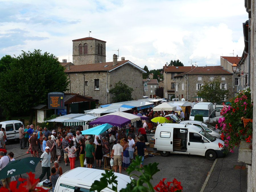 Marché de producteurs à Saint-Romain-Lachalm